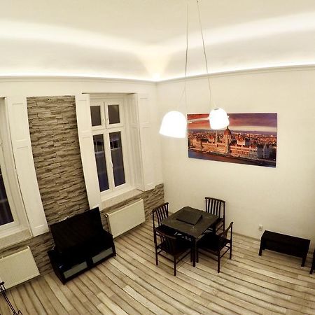 Homelike Luxury Flat On Gyulai Pal Budapest Eksteriør billede