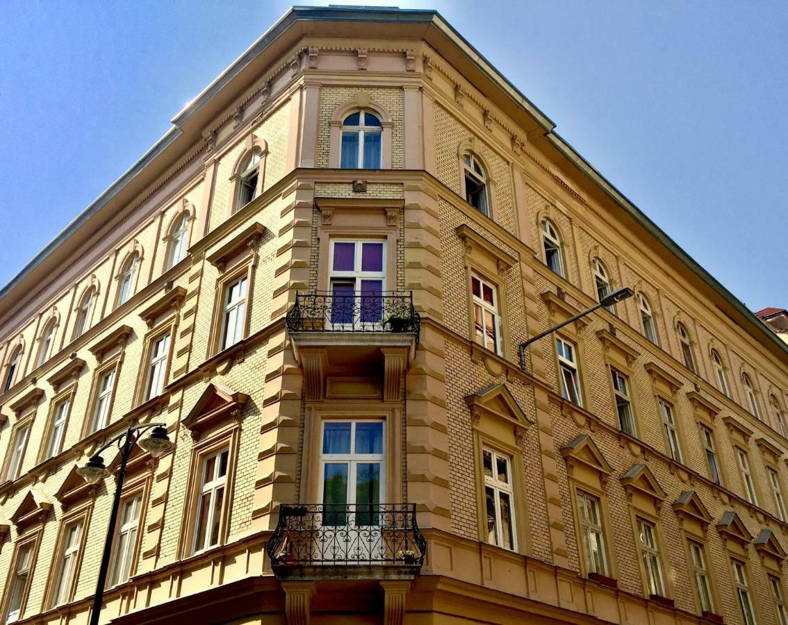 Homelike Luxury Flat On Gyulai Pal Budapest Eksteriør billede